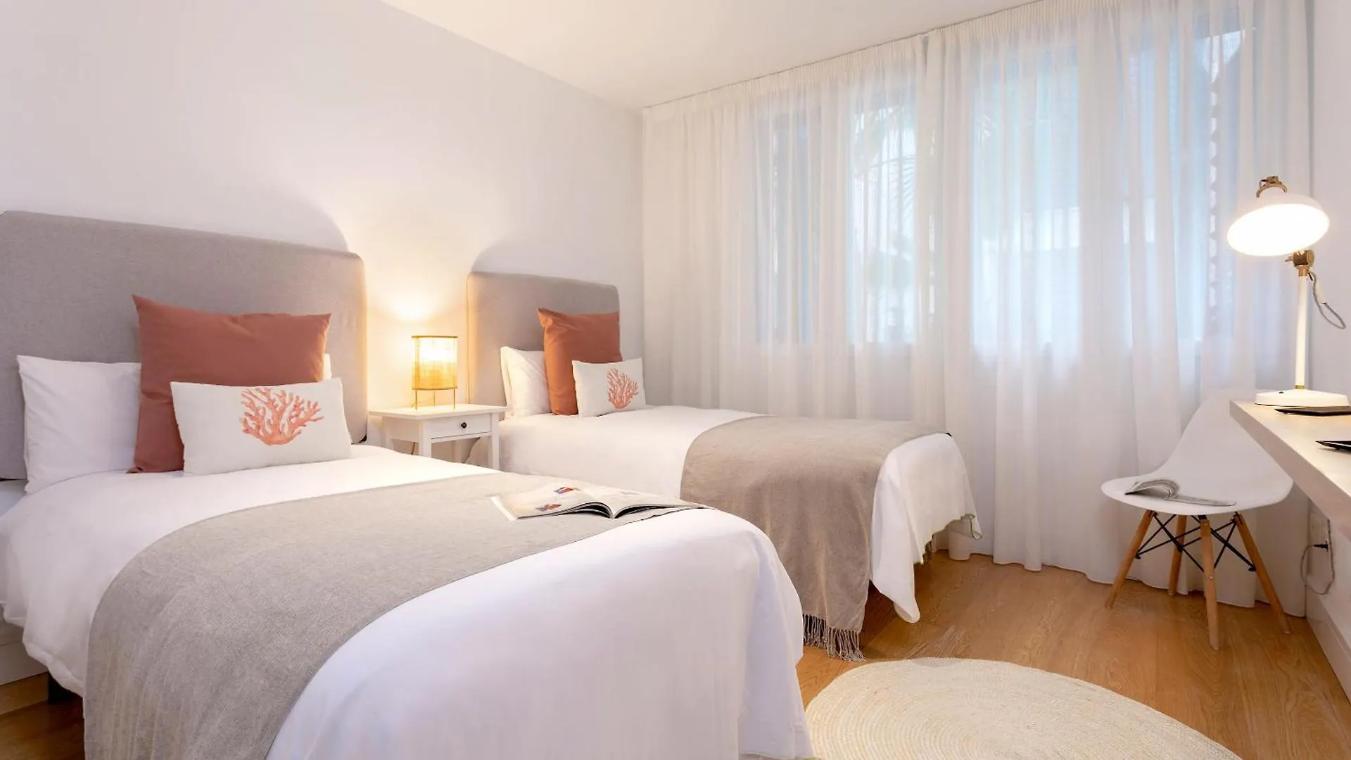 Genteel Home San Agustin Malaga 0*,